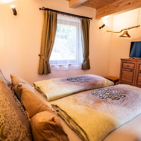 Ferienhaeuser Koralpe Unicorn Village Волфсберг Екстериор снимка